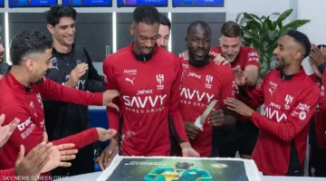 روح رياضية.. لقطة ياسين بونو مع خاليدو كوليبالي تخطف الأنظار في الملاعب السعودية